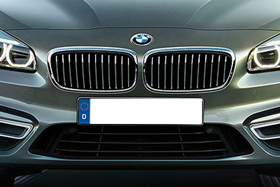 2 Series Active Tourer Grille View 2 Series Active Tourer Grille View