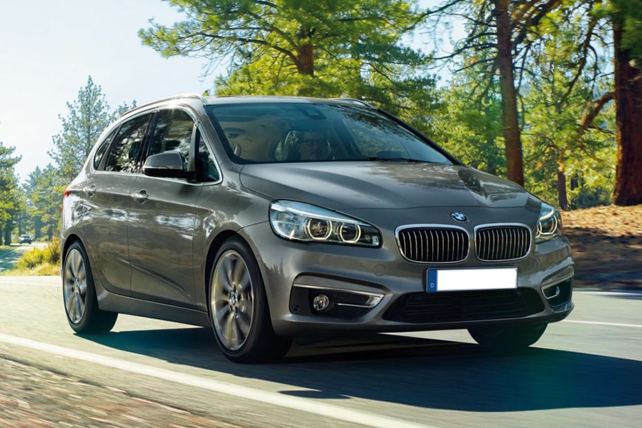 2 Series Active Tourer Medium Angle Front View 2 Series Active Tourer Medium Angle Front View