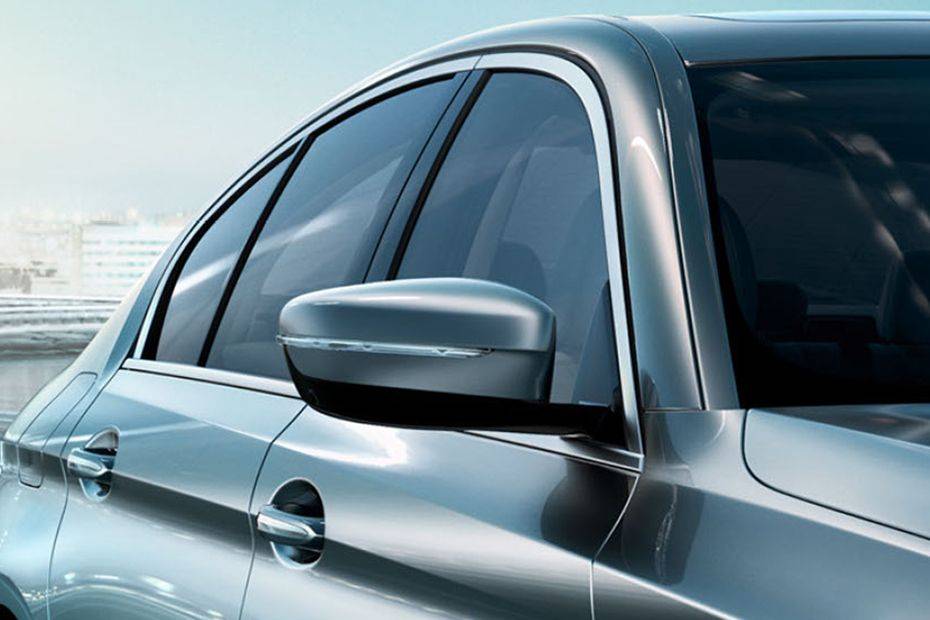 BMW 5 Series Sedan Drivers Side Mirror Front Angle BMW 5 Series Sedan Drivers Side Mirror Front Angle