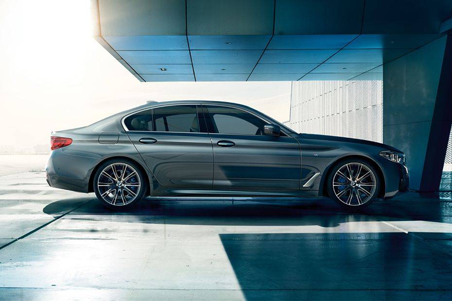 BMW 5 Series Sedan Drivers Sideview BMW 5 Series Sedan Drivers Sideview