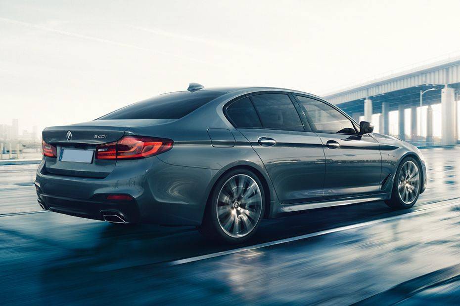 5 Series Sedan Rear angle view 5 Series Sedan Rear angle view