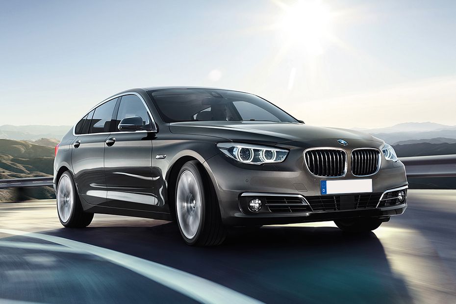 BMW 5 Series Gran Turismo Front Medium View BMW 5 Series Gran Turismo Front Medium View