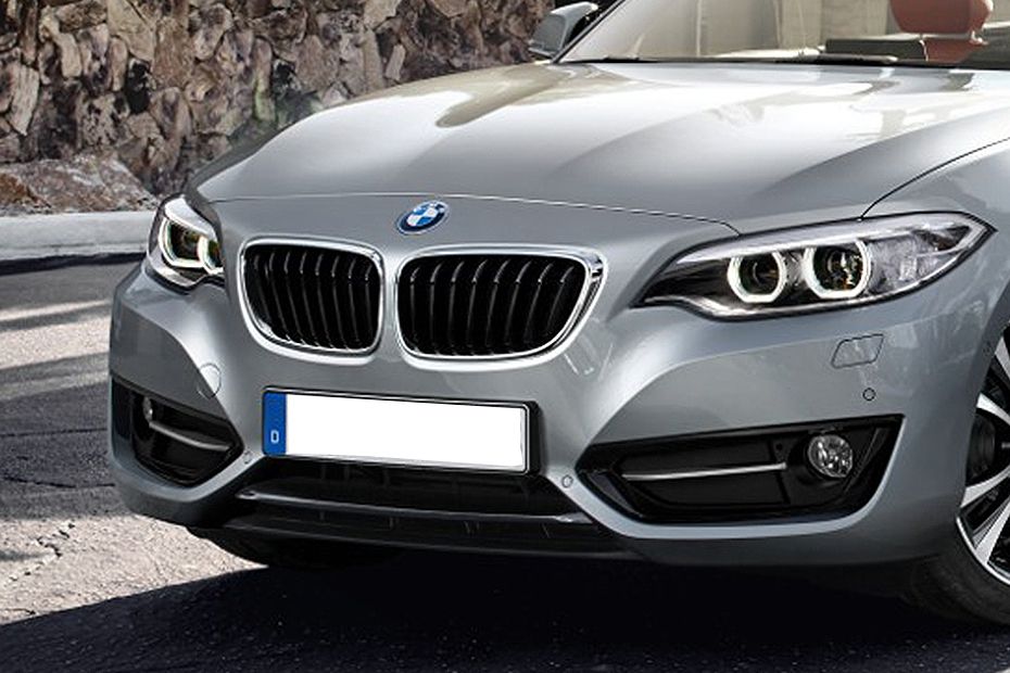 2 Series Convertible Grille View 2 Series Convertible Grille View