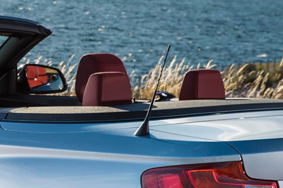 2 Series Convertible Roof Antenna 2 Series Convertible Roof Antenna
