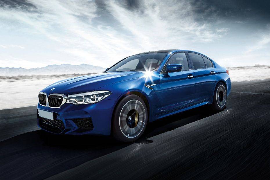 بي إم دبليو M5 Sedan Front Side View بي إم دبليو M5 Sedan Front Side View
