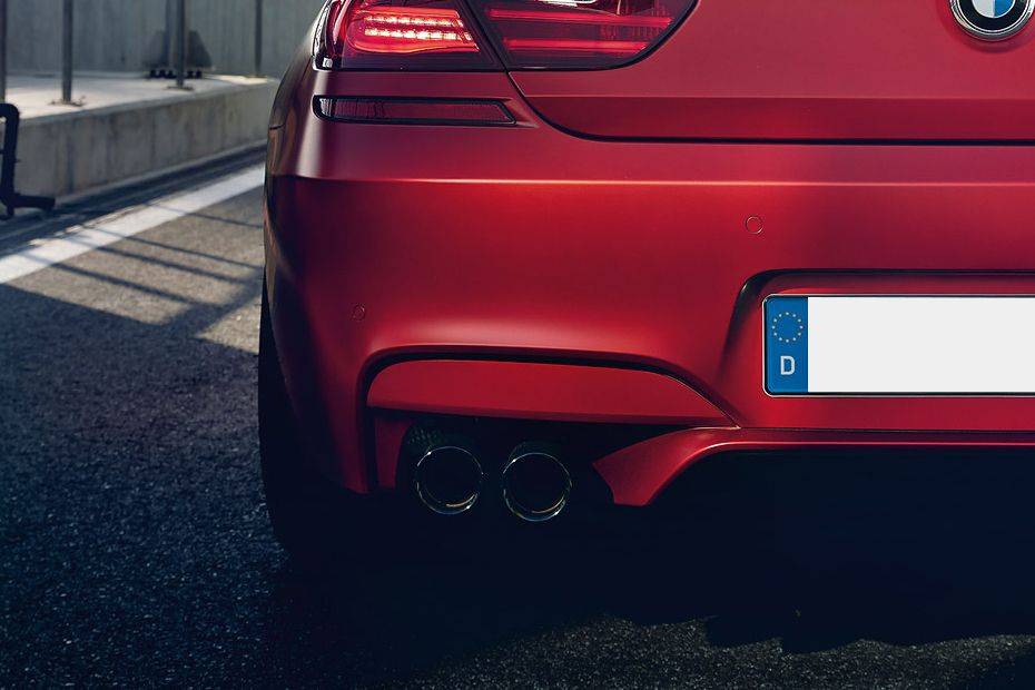 Exhaust Pipe of بي إم دبليو M6 Coupe Exhaust Pipe of بي إم دبليو M6 Coupe