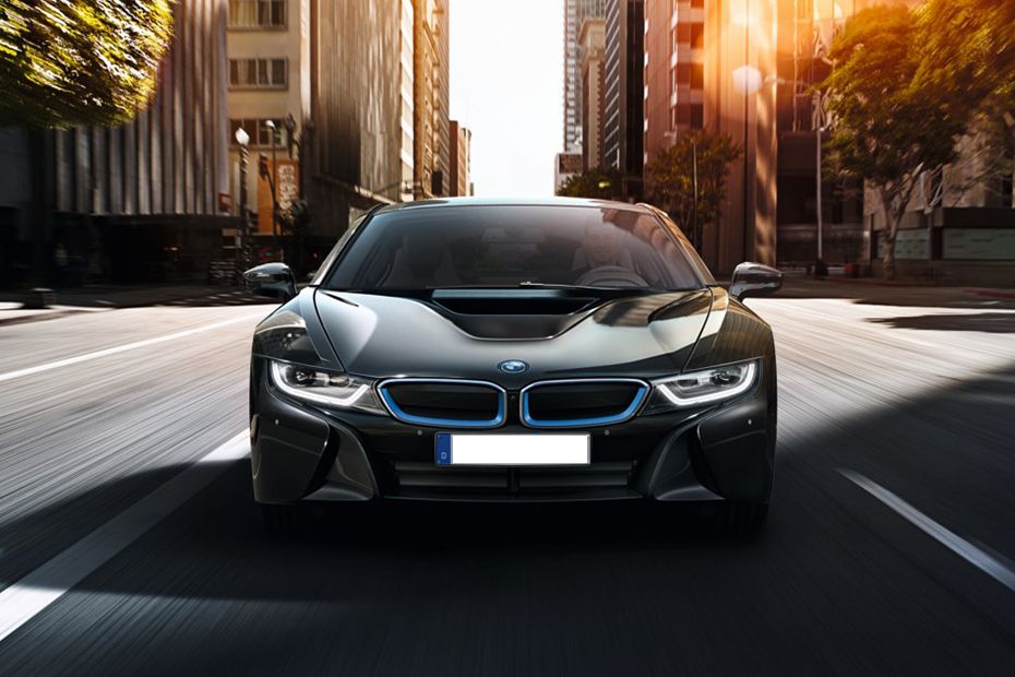 Full Front View of I8 Full Front View of I8