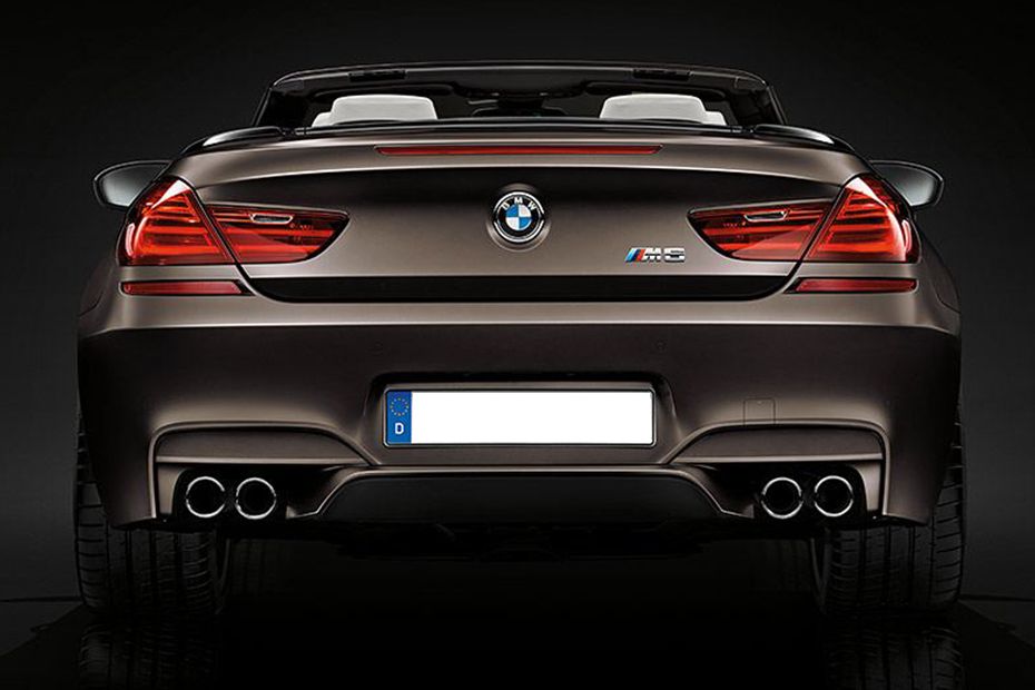 Full Rear View of بي إم دبليو M6 Convertible Full Rear View of بي إم دبليو M6 Convertible