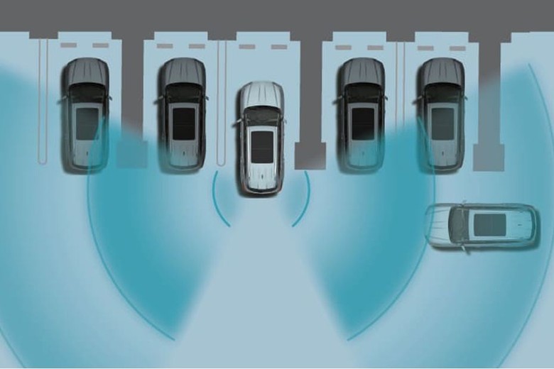 Toyota Highlander Front Angle High View