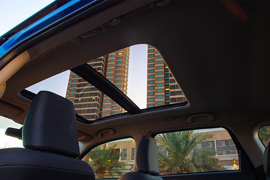تويوتا أوربان كروزر Sunroof Moonroof تويوتا أوربان كروزر Sunroof Moonroof