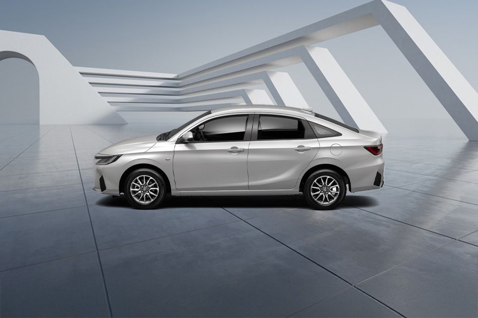Yaris Side view Yaris Side view