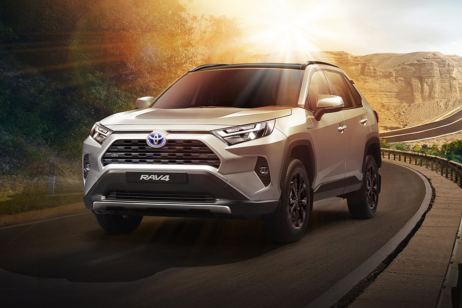 تويوتا  راف 4  Front angle low view تويوتا  راف 4  Front angle low view