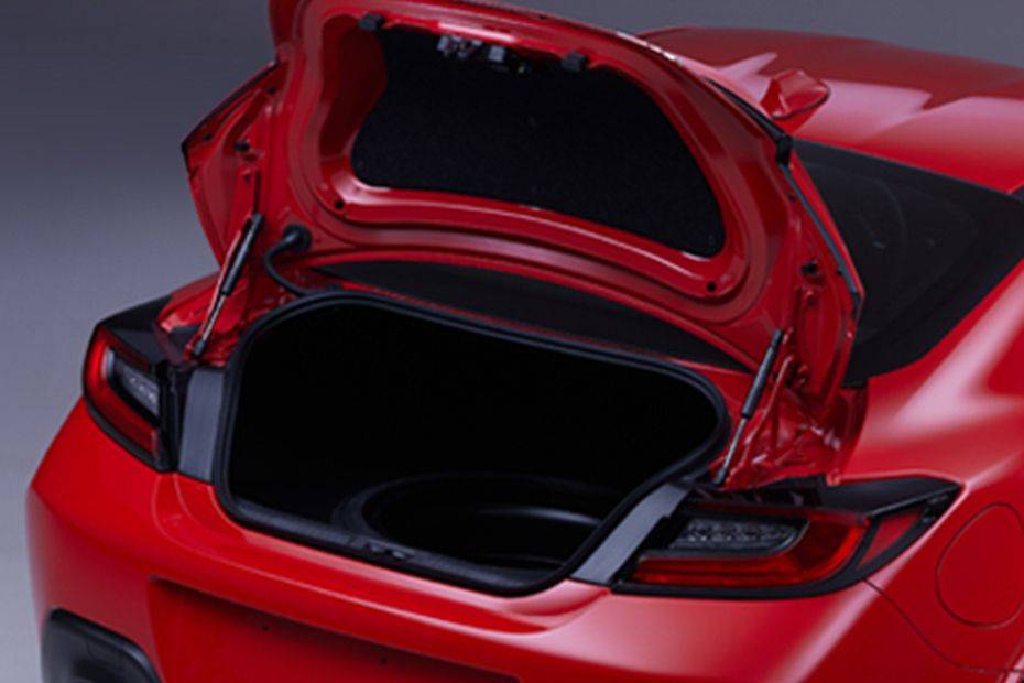 Trunk Open Closer View of جي آر 86 Trunk Open Closer View of جي آر 86