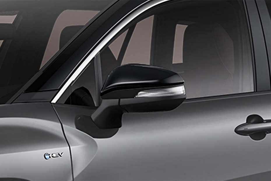 تويوتا كورولا كروس Drivers Side Mirror Front Angle تويوتا كورولا كروس Drivers Side Mirror Front Angle