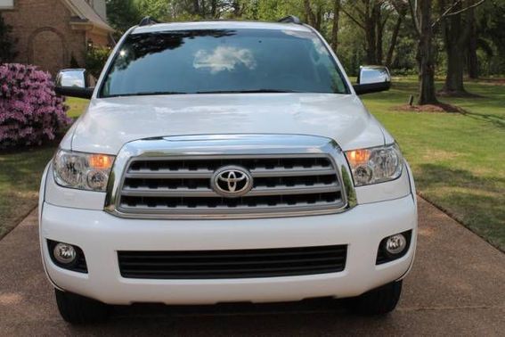 Full Front View of Sequoia (2012-2014) Full Front View of Sequoia (2012-2014)