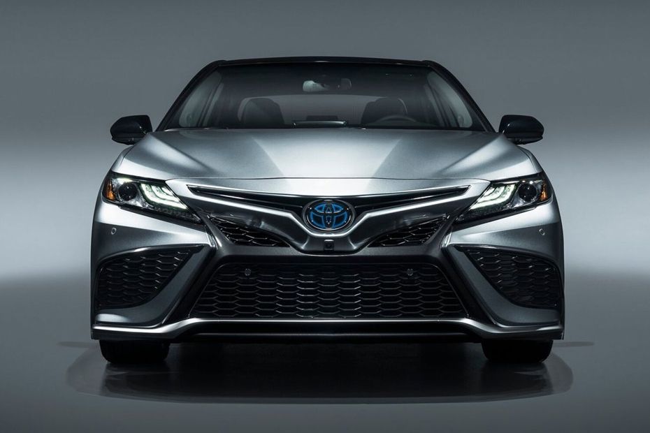 Full Front View of Camry HEV