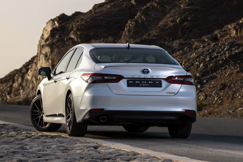 Camry HEV Rear angle view