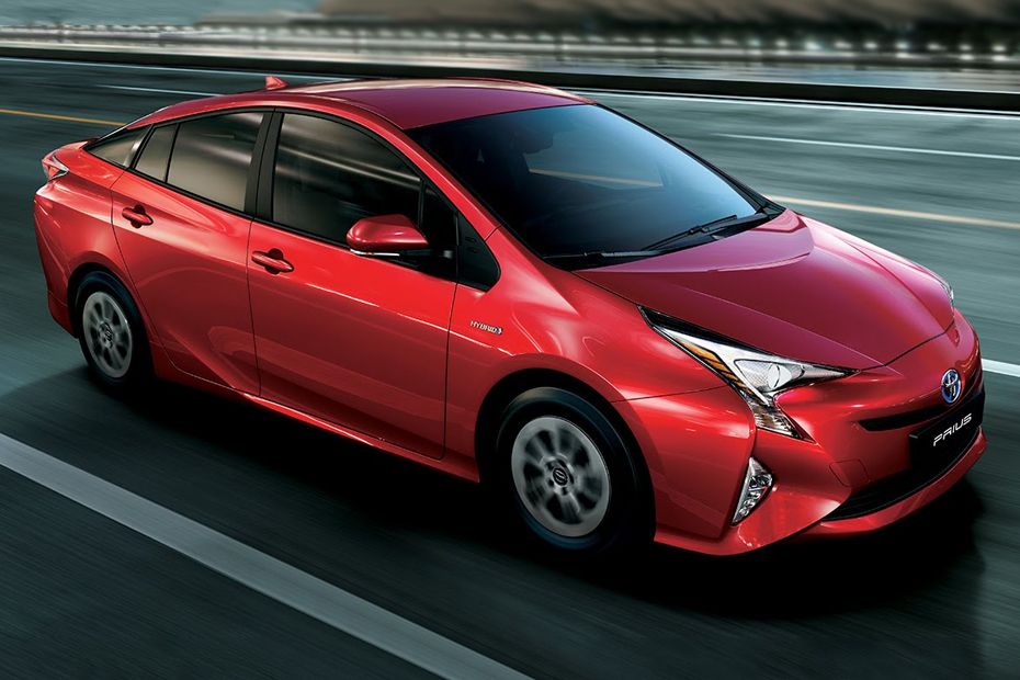 Toyota Prius (2017-2022) Front Cross Side View Toyota Prius (2017-2022) Front Cross Side View