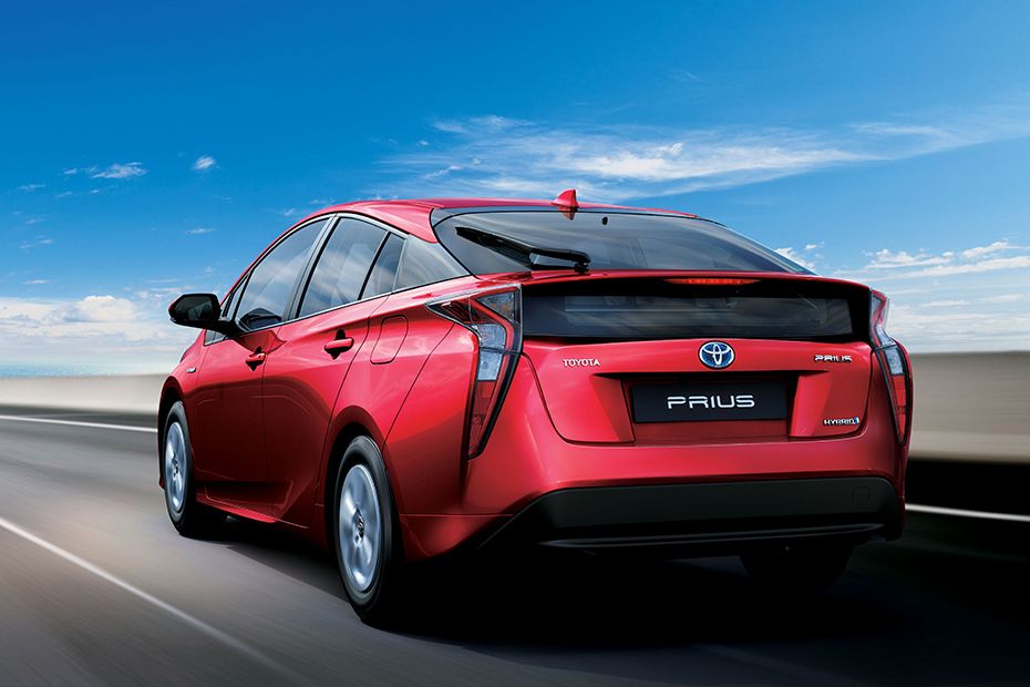 Rear Cross Side View of Toyota Prius (2017-2022) Rear Cross Side View of Toyota Prius (2017-2022)