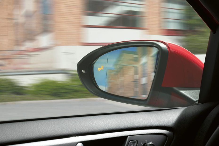 فلكس فاجن Golf TDI Drivers Side Mirror Rear Angle فلكس فاجن Golf TDI Drivers Side Mirror Rear Angle