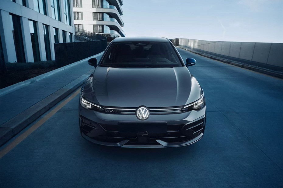 Full Front View of Golf R Full Front View of Golf R