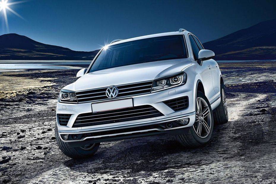 Touareg (2012-2021) Tilted Front View Touareg (2012-2021) Tilted Front View