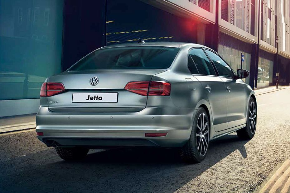Jetta (2019-2023) Rear angle view Jetta (2019-2023) Rear angle view