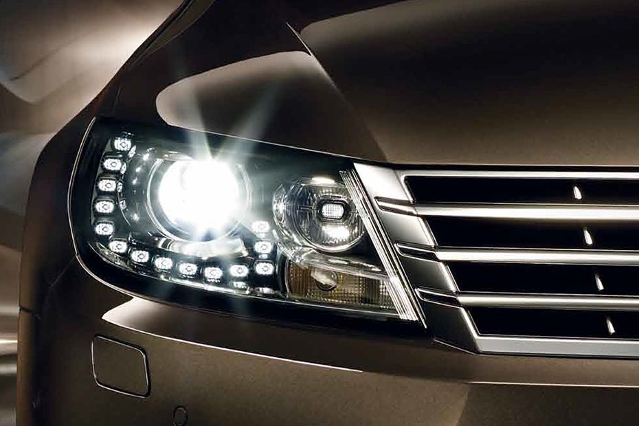 CC Headlight CC Headlight