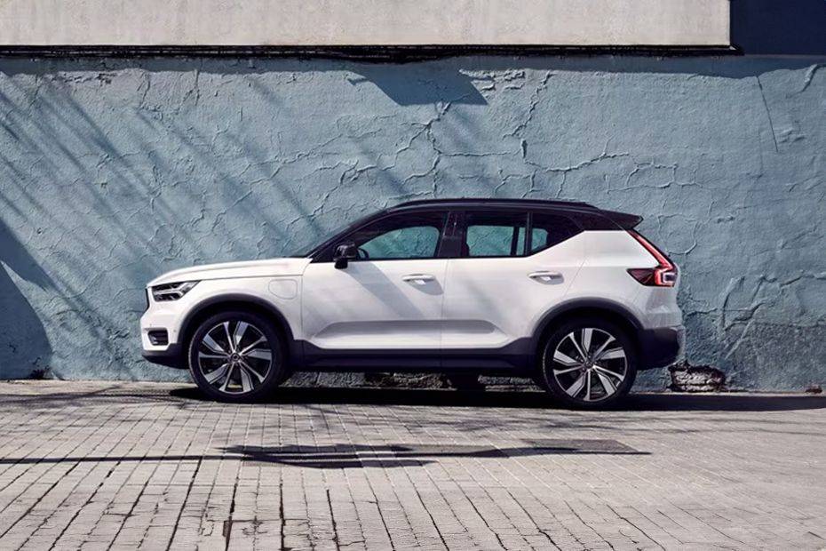 Volvo XC40 R-Design T3 2025 Saudi Arabia