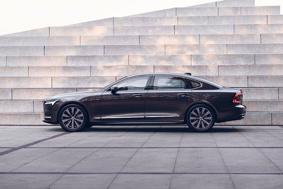 Volvo S90 Recharge Inscription T8 2025 Saudi Arabia