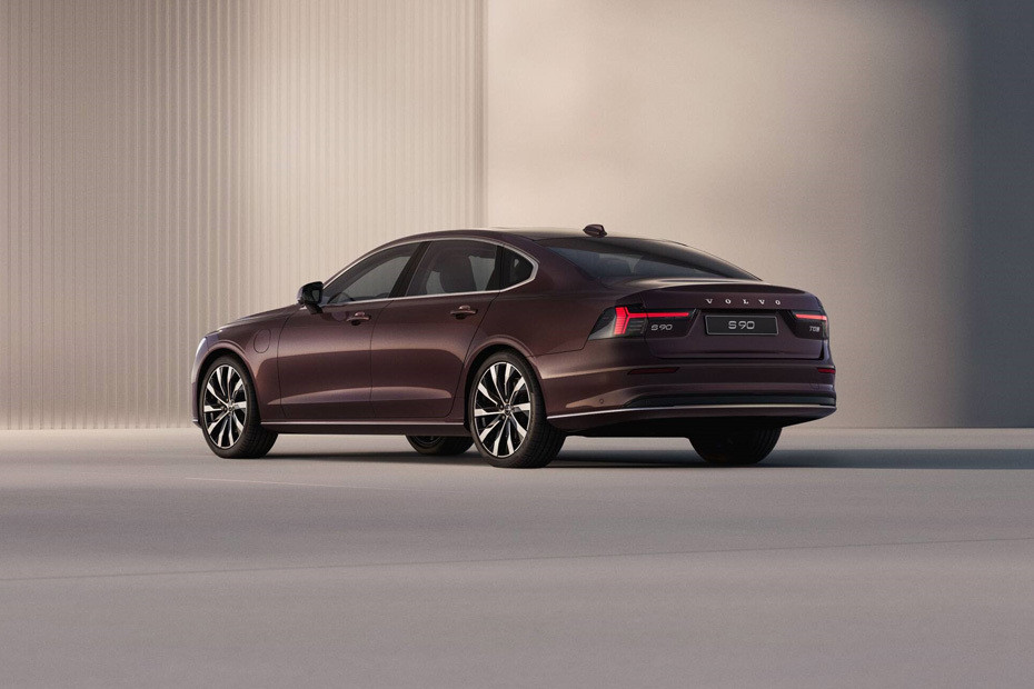 Rear Cross Side View of Volvo S90 Rear Cross Side View of Volvo S90