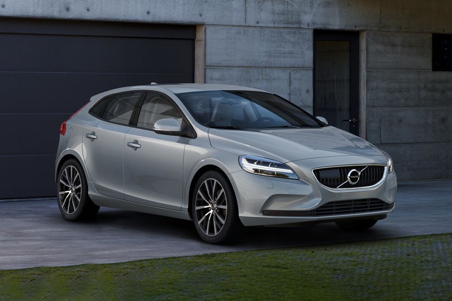 Volvo V40 Front Cross Side View Volvo V40 Front Cross Side View