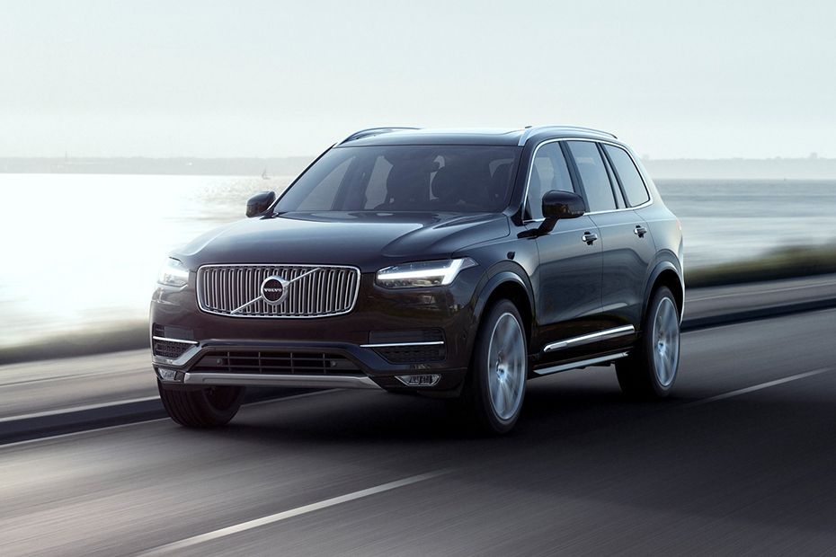 Volvo XC90 (2022-2022) Front angle low view Volvo XC90 (2022-2022) Front angle low view