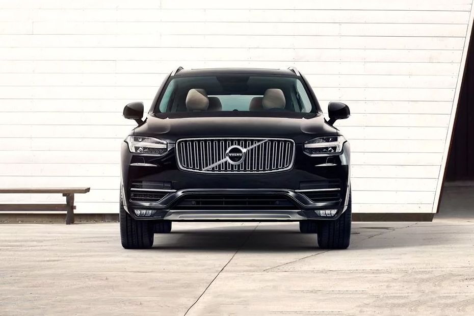 Full Front View of XC90 (2022-2022) Full Front View of XC90 (2022-2022)