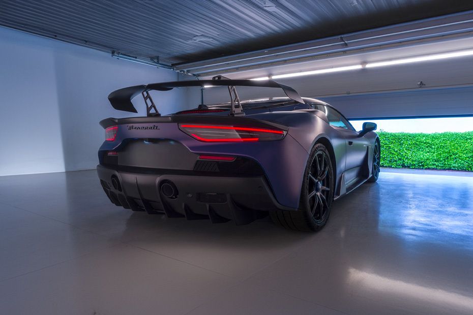 جي تي 2 سترادالي Rear angle view جي تي 2 سترادالي Rear angle view