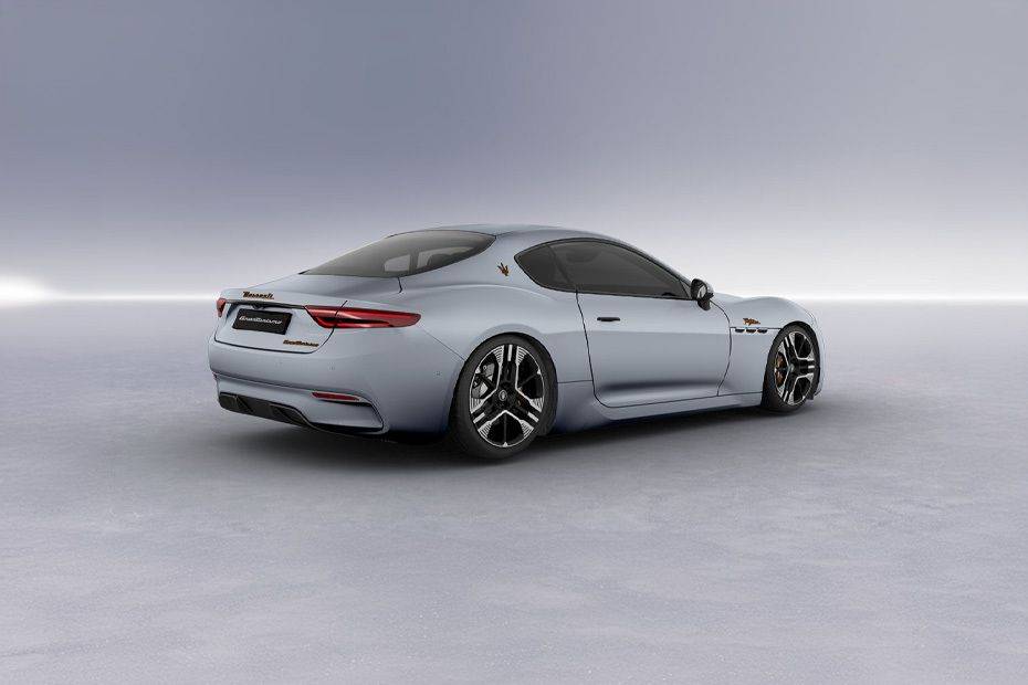 GranTurismo Rear angle view GranTurismo Rear angle view