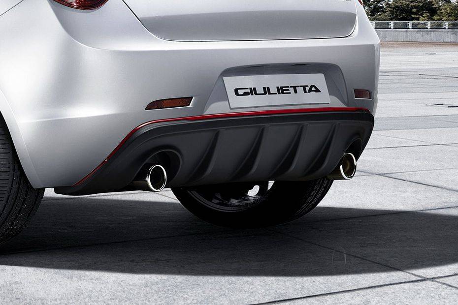 Exhaust Pipe of ألفا روميو Giulietta Exhaust Pipe of ألفا روميو Giulietta