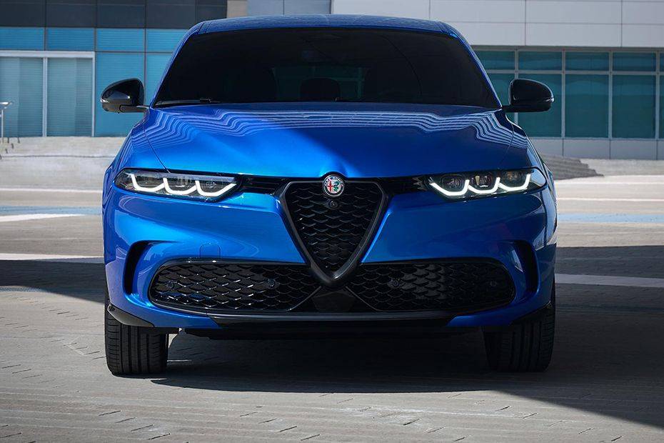 Alfa Romeo Tonale Front Medium View Alfa Romeo Tonale Front Medium View