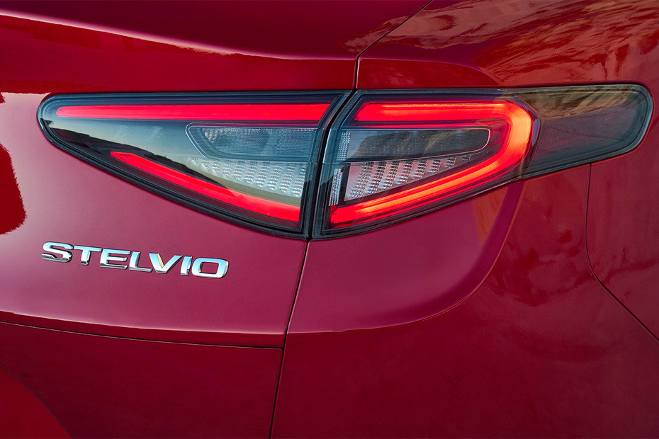 ستلفيو Tail light ستلفيو Tail light