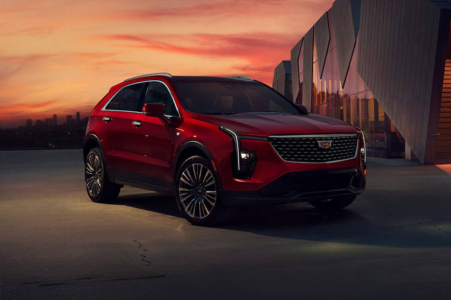 كاديلاك XT4 Front Medium View كاديلاك XT4 Front Medium View