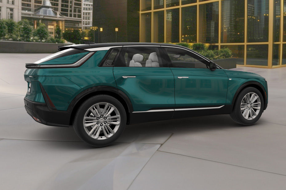 ليريك Rear Medium Side View