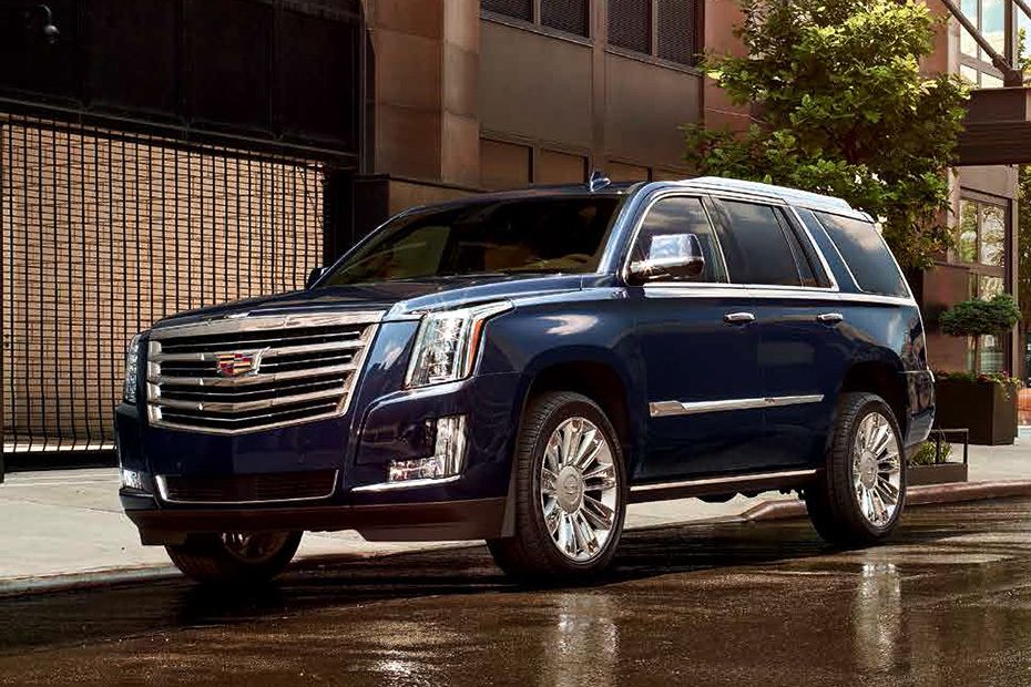 Cadillac Escalade (2023-2024) Front Medium View Cadillac Escalade (2023-2024) Front Medium View