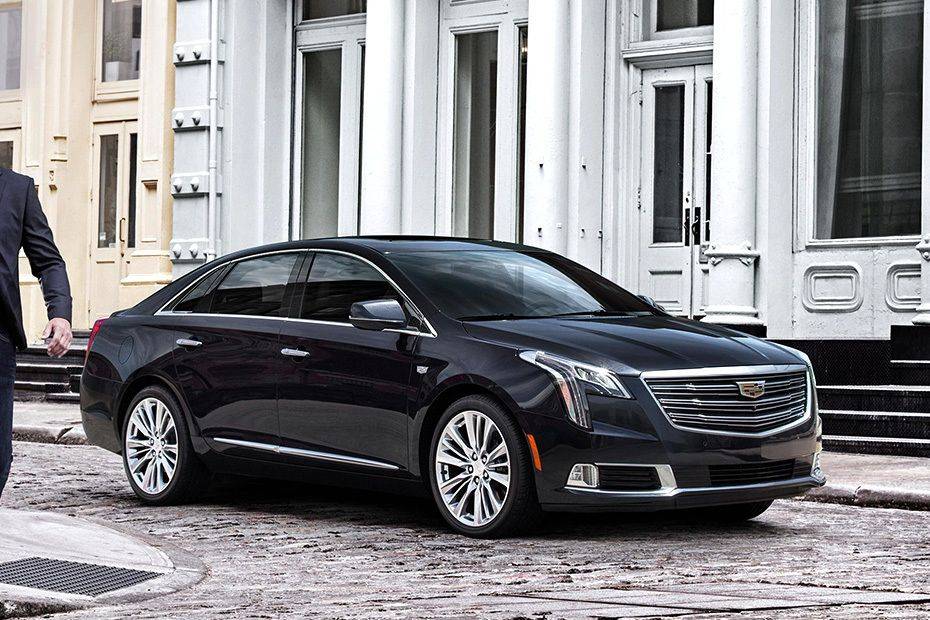 Cadillac XTS Front Cross Side View Cadillac XTS Front Cross Side View