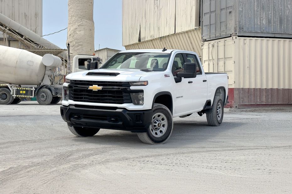 Chevrolet Silverado HD Front Cross Side View Chevrolet Silverado HD Front Cross Side View