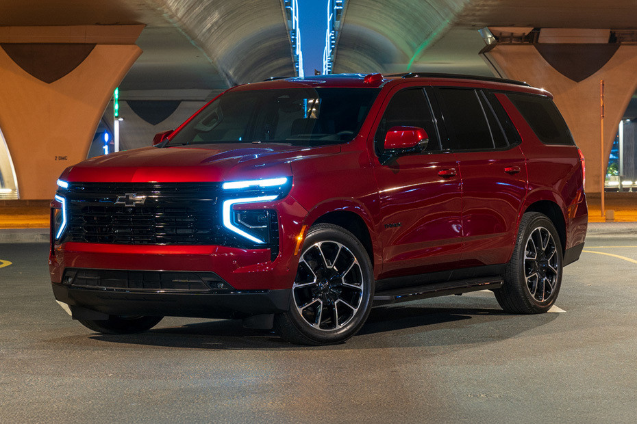 شفروليه  تاهو  Front angle low view شفروليه  تاهو  Front angle low view