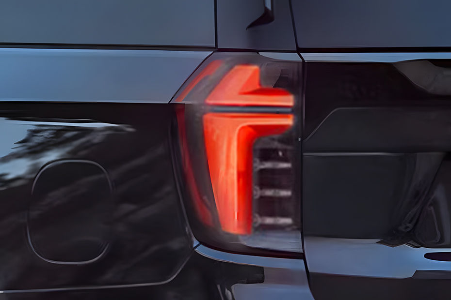 سوبربان Tail light