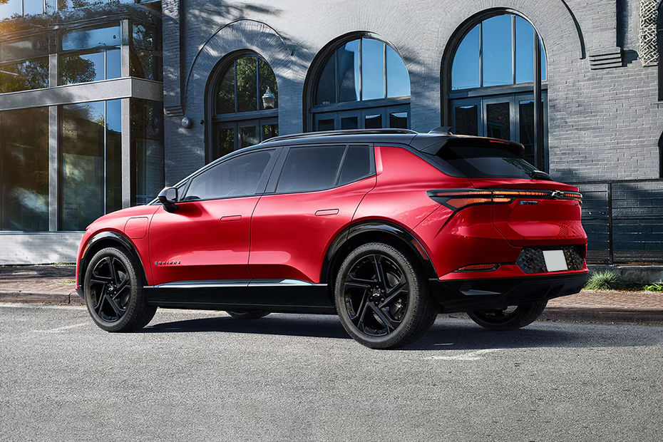 Rear Cross Side View of شفروليه إيكوينوكس إي في