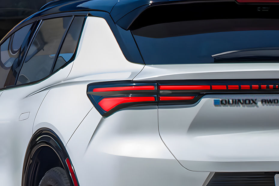 إيكوينوكس إي في Tail light
