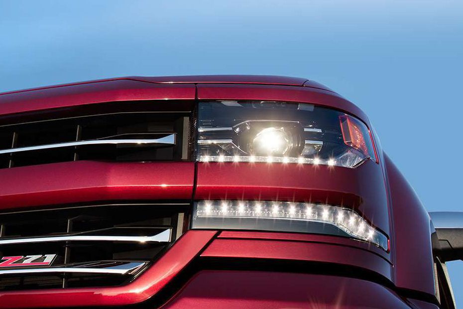 Silverado (2023-2024) Headlight Silverado (2023-2024) Headlight