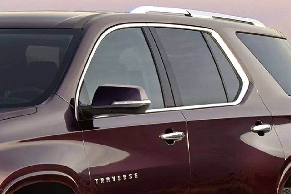 Chevrolet Traverse (2012-2021) Drivers Side Mirror Front Angle Chevrolet Traverse (2012-2021) Drivers Side Mirror Front Angle